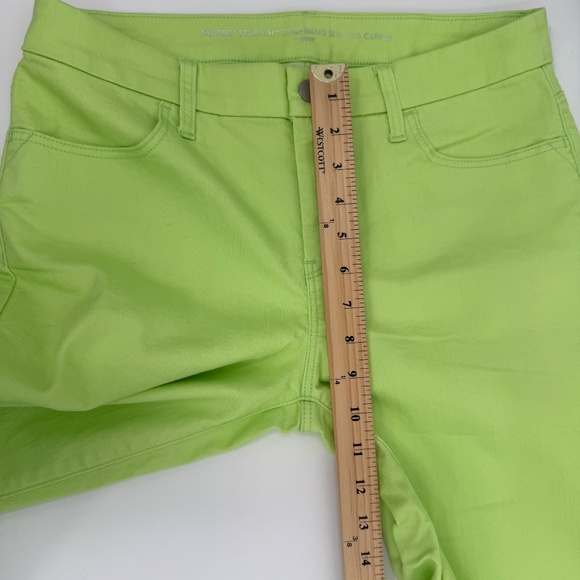 Chicos Jeans Women Small NEW Green Neon Slim Leg Capri Perfect Stretch Grlfrnd - Picture 10 of 13